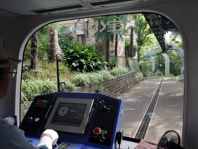 monorailueno26.JPG